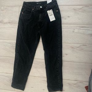 Classic high-rise mom jeans